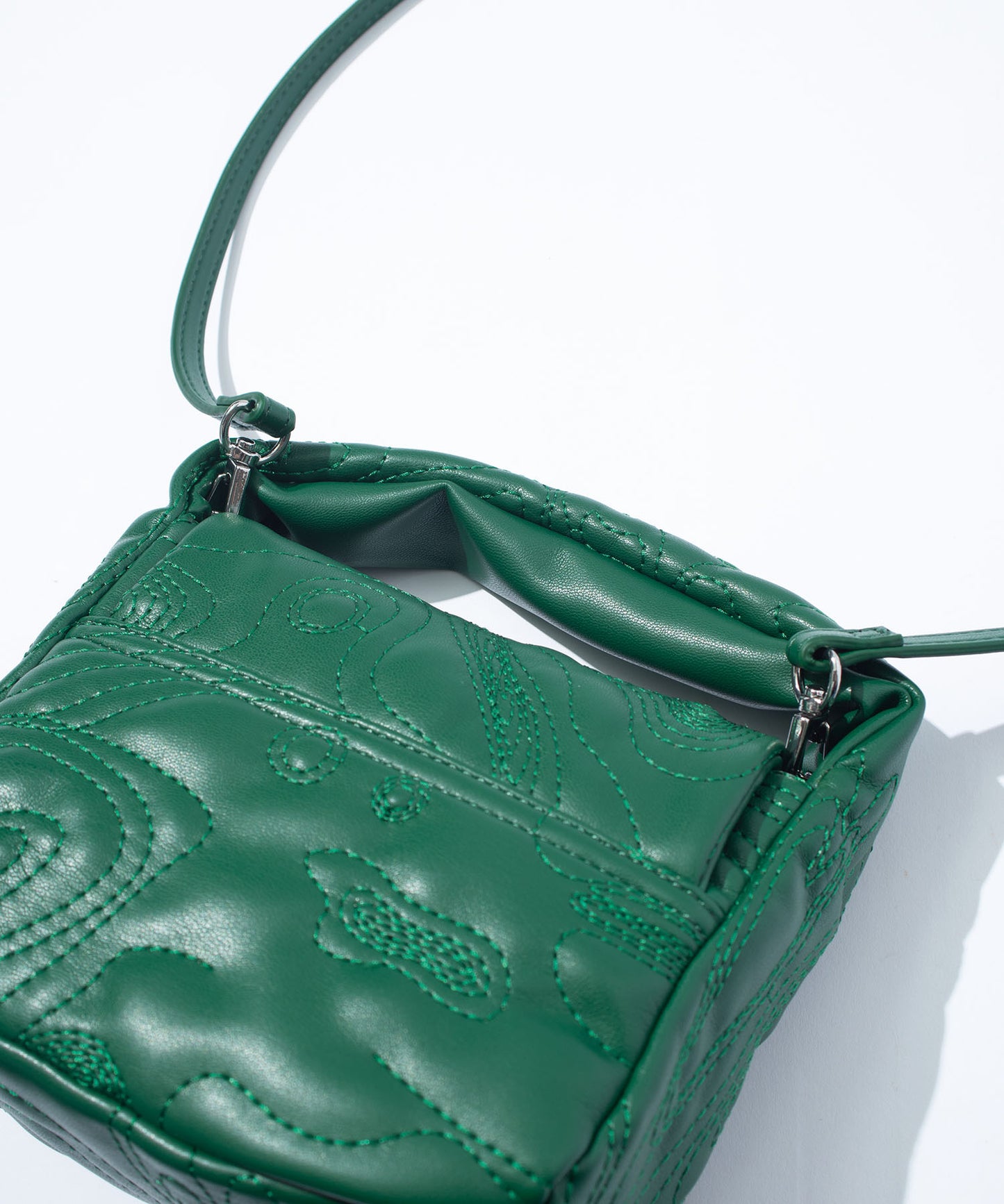 TECH LEATHER CONTOUR MINI POUCH