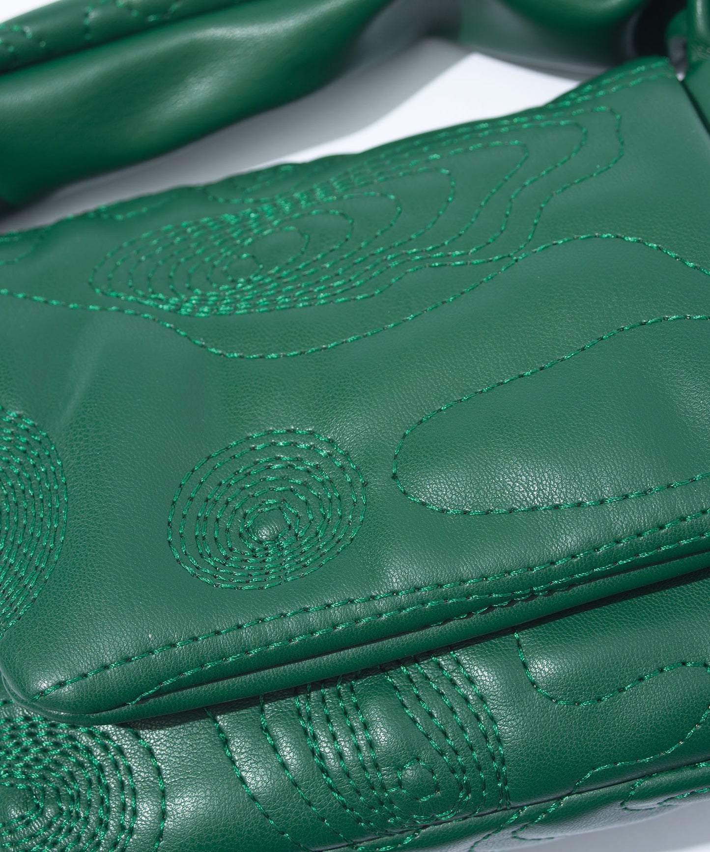 TECH LEATHER CONTOUR MINI POUCH
